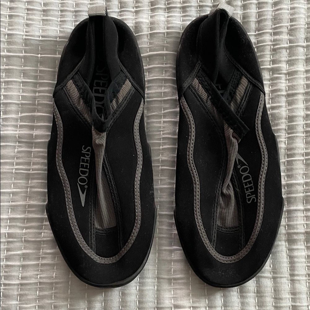 Speedo NWOT Black Gray Surf Walker Water Shoes